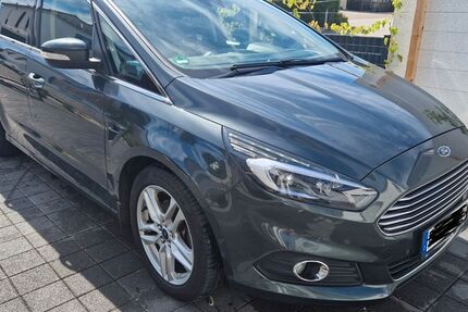 Ford S-Max 152.000 km 13.900 € Rohrbach 85296