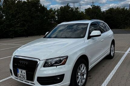 Audi Q5 220.000 km 9.900 &euro; Köln 51069