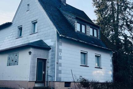 Freistehendes Ein- Zweifamilienhaus - ohne Provision 7 zimmer