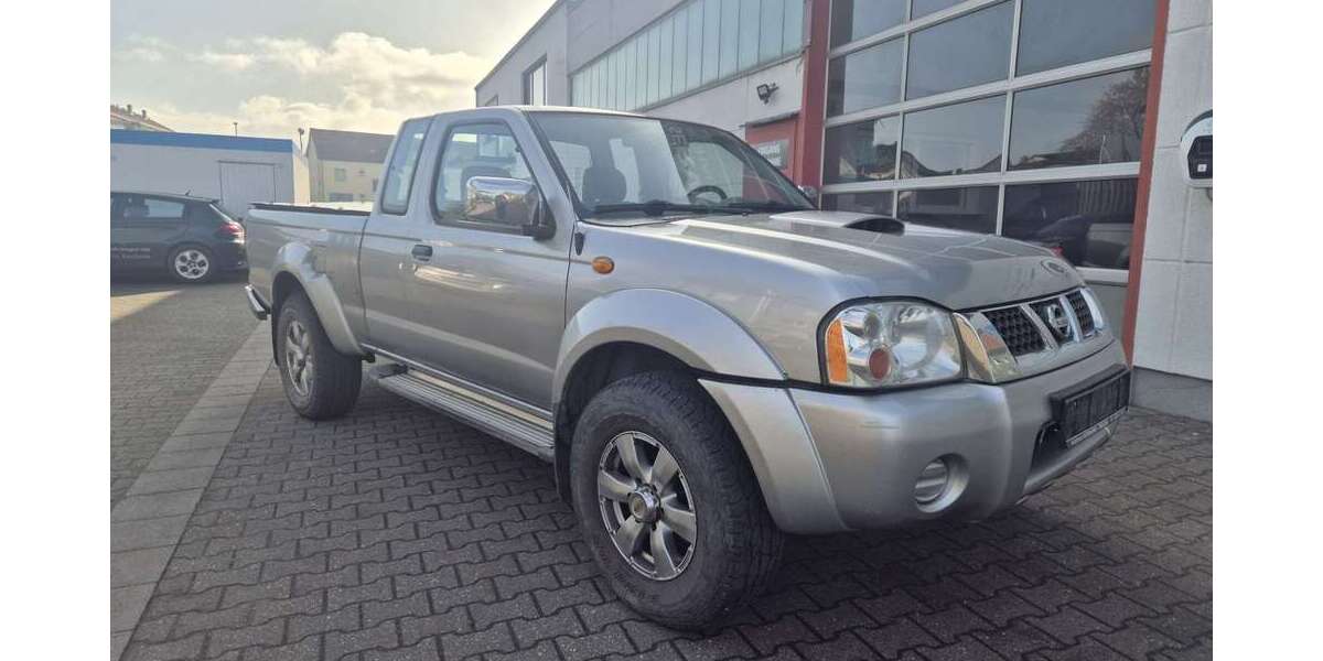Nissan Navara 139.000 km 15.900 &euro; Mainz-Kostheim 55246