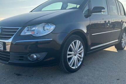 VW Touran 237.000 km 3.500 € Mainz 55128
