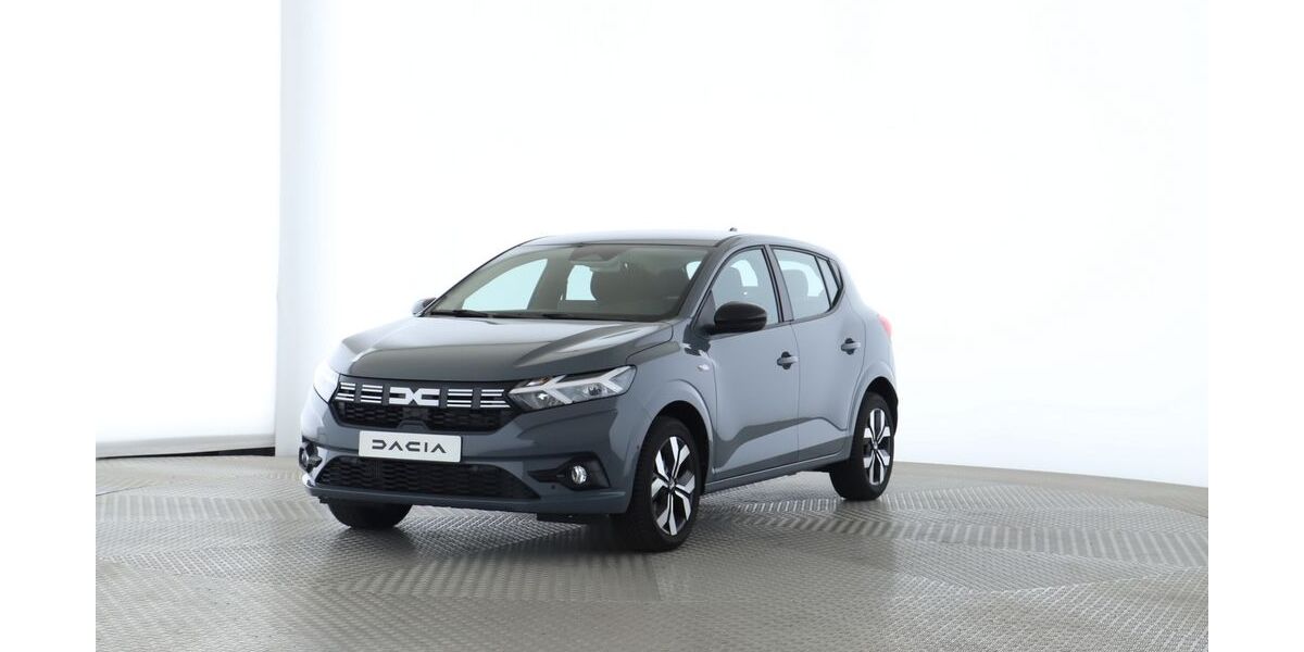 Dacia Sandero 4.882 km 18.990 &euro; Hamburg 22763