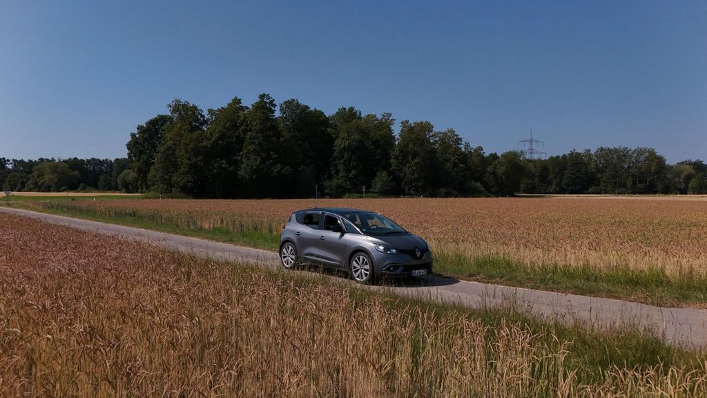 Renault Scenic 95.000 km 12.799 &euro; Freiburg im Breisgau 79115
