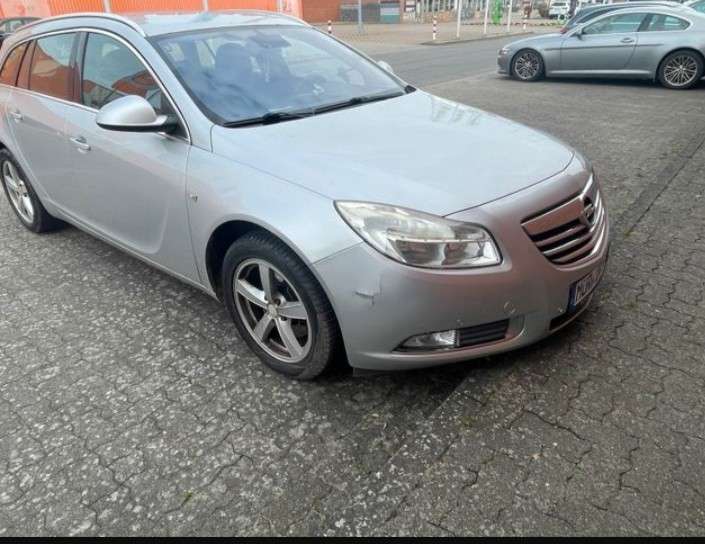 Opel Insignia 273.124 km 2.599 &euro; Goldberg 19399