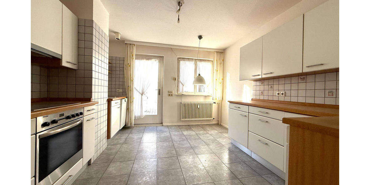 Etagenwohnung Breisach am Rhein Breisach - 3 Zimmer, 115 m&sup2;, 1.150&euro; | Angebot:26093741