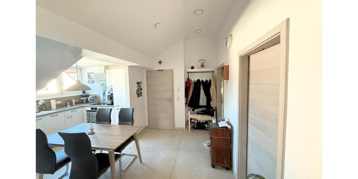 Dachgeschoßwohnung Ingolstadt Münchener Straße - 3.5 Zimmer, 68 m&sup2;, 339.000&euro; | Angebot:26123021