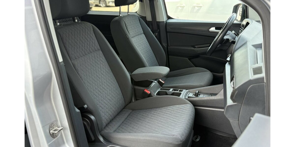 VW Caddy Maxi Life NAVI/CARPLAY/DSG/AHK/7.SITZER 38.004 km 26.900 &euro; Villingen-Schwenningen 78054