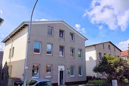 Mehrfamilienhaus mit Entwicklungspotenzial und Stellplatz in StockelsdorfLübeck zimmer