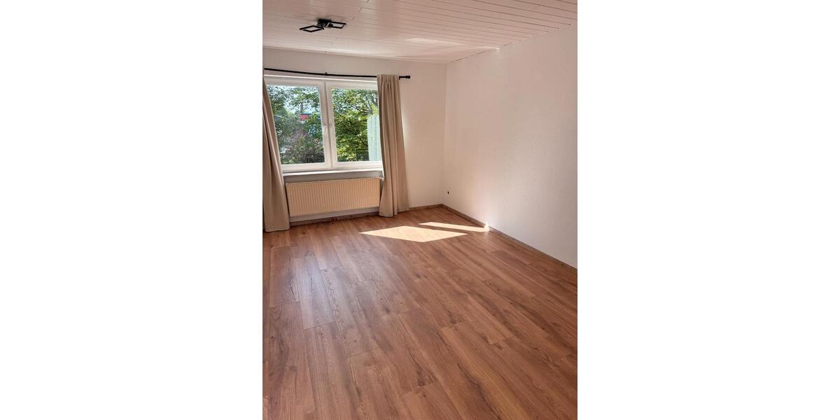 Etagenwohnung Wilhelmshaven Fedderwardergroden - 3 Zimmer, 80 m&sup2;, 137.000&euro; | Angebot:27181417