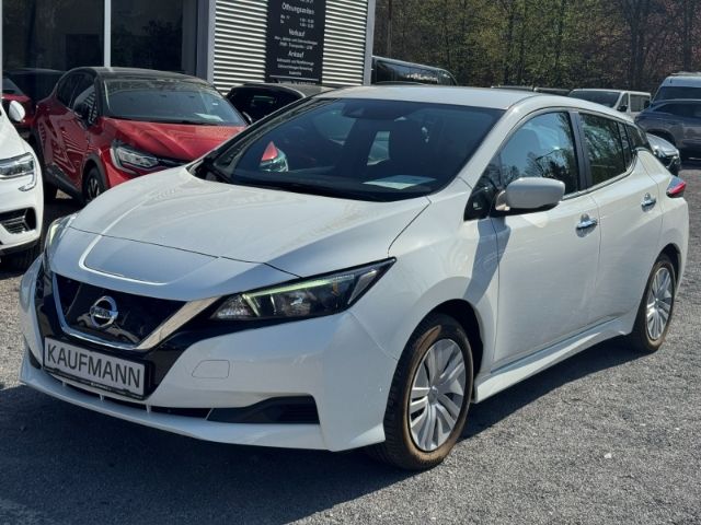 Nissan Leaf 36.560 km 12.890 &euro; Dresden 01309