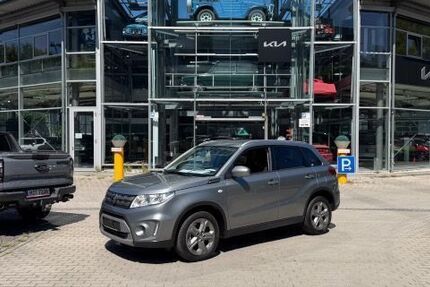 Suzuki Vitara 43.681 km 16.990 &euro; München 81241