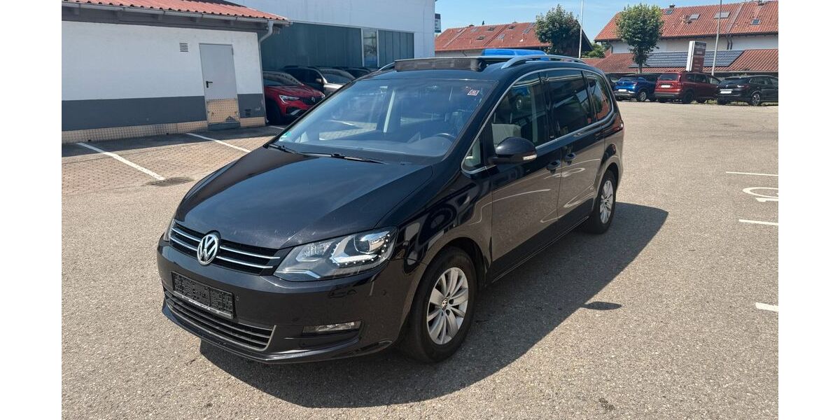 VW Sharan 225.624 km 10.900 &euro; Bad Aibling 83043
