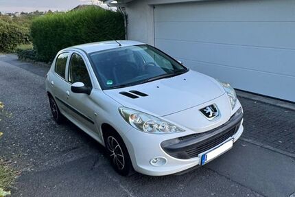 Peugeot 206 77.000 km 3.999 &euro; Hennef 53773