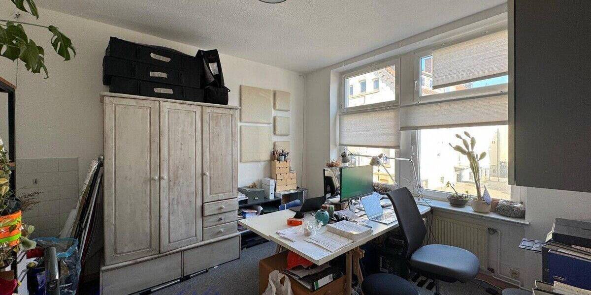 Etagenwohnung Detmold Innenstadt - 4 Zimmer, 105 m&sup2;, 920&euro; | Angebot:26826792