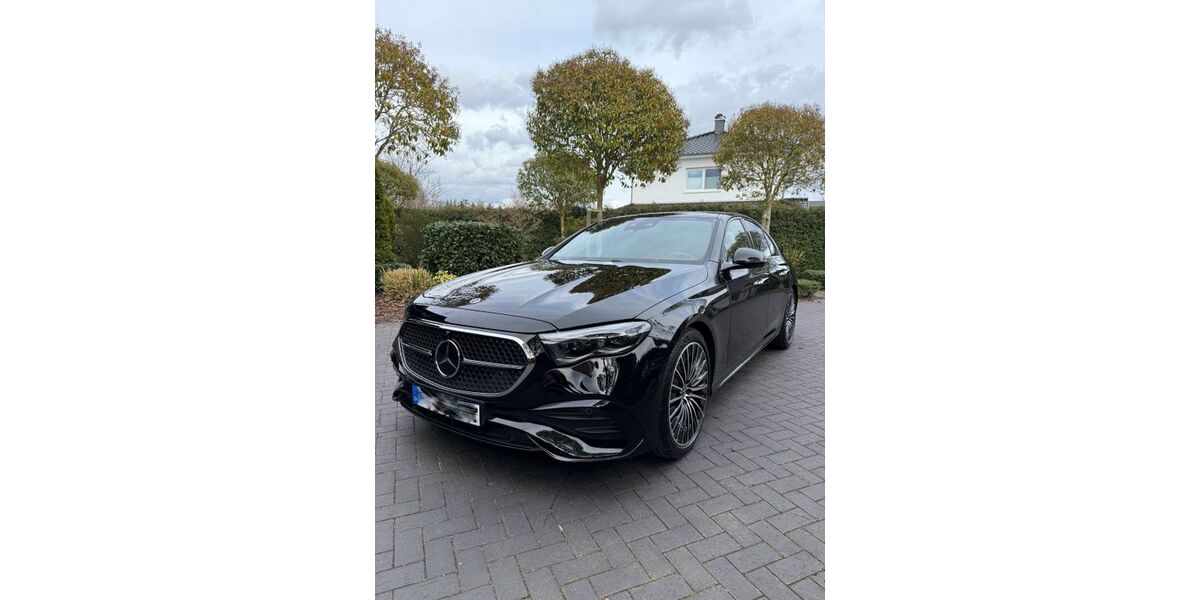 Mercedes-Benz E 450 22.987 km 77.800 &euro; Friedrichsfehn 26188