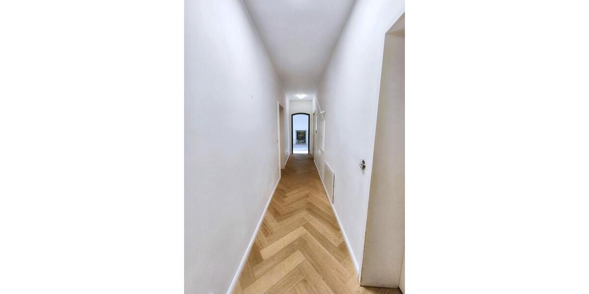 Villa Lehrte - 8 Zimmer, 380 m&sup2;, 849.000&euro; | Angebot:26870813