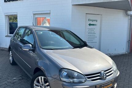 VW Golf 122.767 km 2.990 &euro; Bad Segeberg 23795