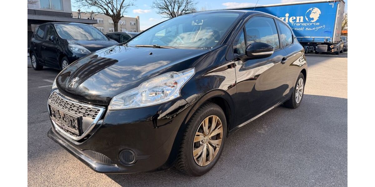 Peugeot 208 119.867 km 3.450 &euro; Berlin 12249