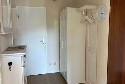 Zimmer Neuenstadt am Kocher - 2 Zimmer, 1.200&euro; | Angebot:27100301