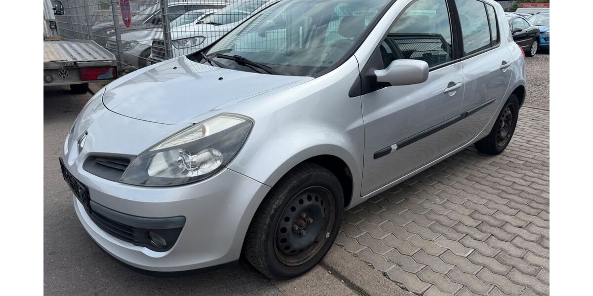 Renault Clio 125.000 km 2.500 &euro; Saarlouis 66740
