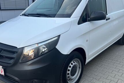 Mercedes-Benz Vito 171.493 km 14.518 &euro; Düsseldorf 40233