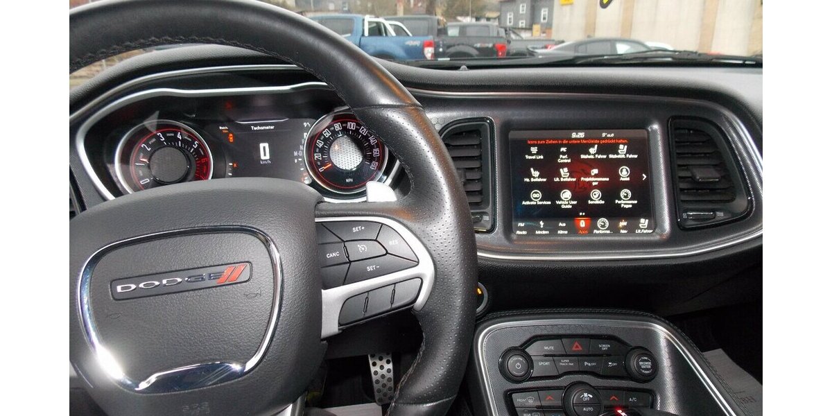 Dodge Challenger 6,4 Scat Pack 93.400 km 37.400 &euro; Rudolstadt 07407