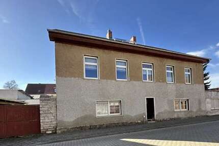 Haus Alsleben - 8 Zimmer, 260 m&sup2;, 79.800&euro; | Angebot:25877554