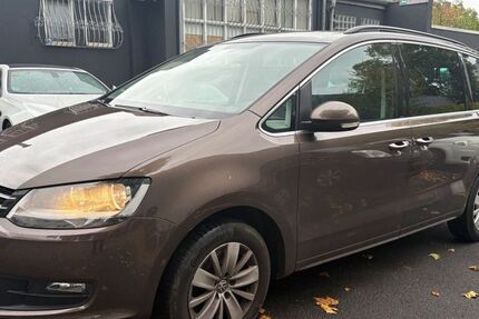 VW Sharan 189.000 km 7.999 € Frankfurt am Main 60431