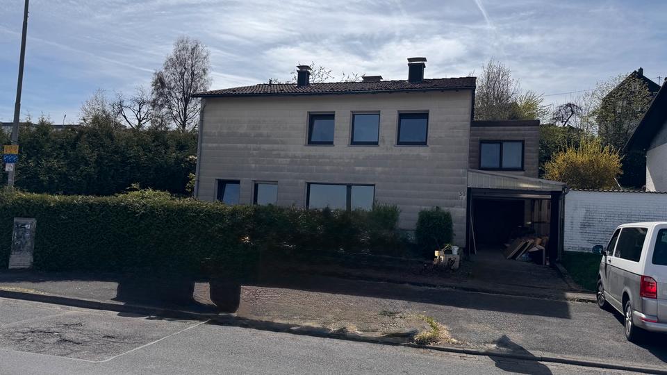 Einfamilienhaus Wiehl - 7 Zimmer, 143 m&sup2;, 225.000&euro; | Angebot:26226574