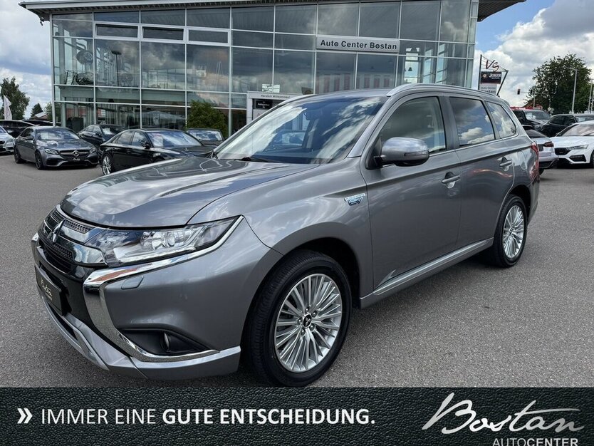Outlander 2.4 PHEV BASIS 4WD/SCHECKHEFT/KAMERA
