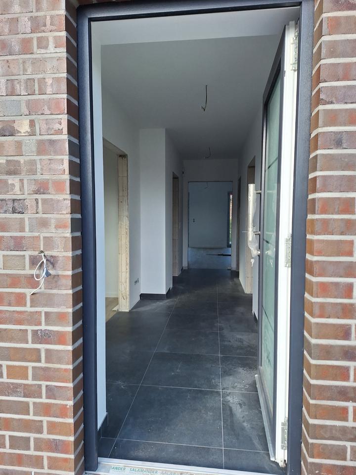 moderne Doppelhaushälfte * Neubau * ebenerdig * barrierefrei