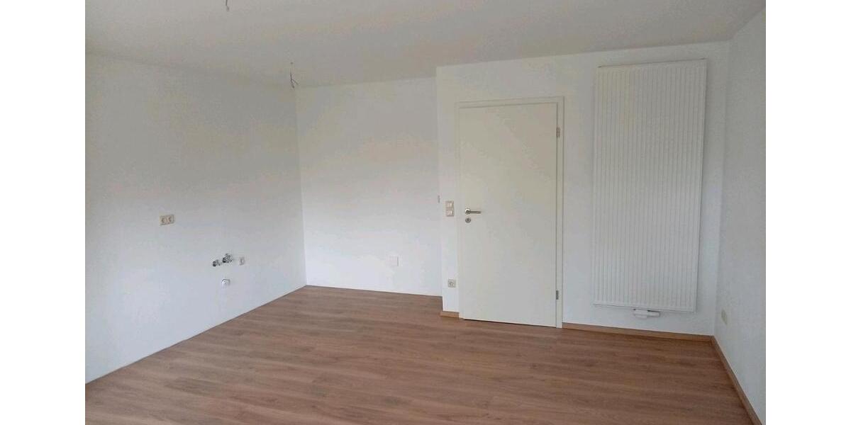 Etagenwohnung Klingenberg - 2 Zimmer, 45 m&sup2;, 270&euro; | Angebot:27632399