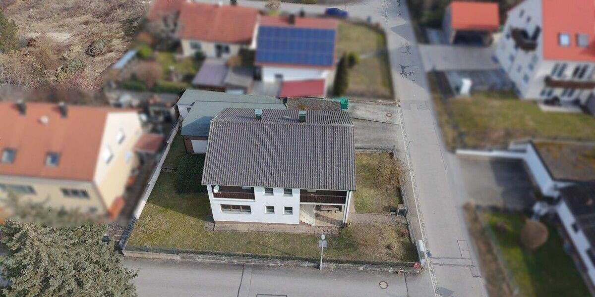 Mehrfamilienhaus, Wohnhaus Regensburg Brandlberg-Keilberg - 8 Zimmer, 183 m&sup2;, 475.000&euro; | Angebot:25702701