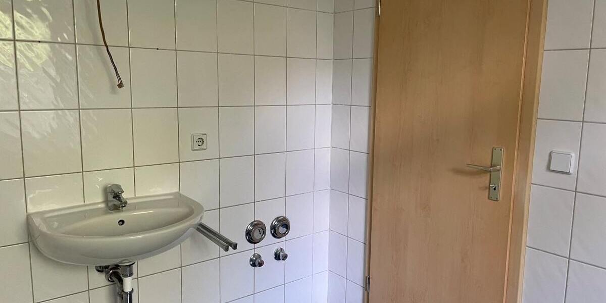 Kleines Appartement mit großem Balkon ab sofort für Eigennutzer frei! 2 zimmer