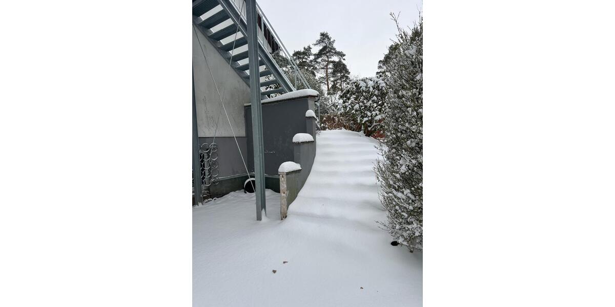 Zwei Generationen Haus komplett saniert, mit großen Garten 6 zimmer