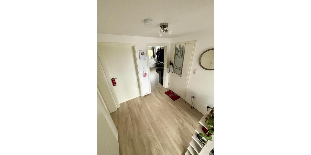 Dachgeschoßwohnung Siegen Weidenau - 3 Zimmer, 65 m&sup2;, 790&euro; | Angebot:26085831