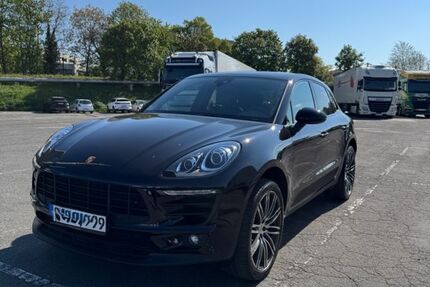 Porsche Macan 52.000 km 40.199 &euro; Stuttgart 70327