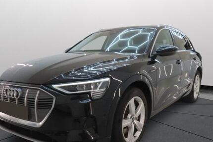 Audi e-tron 151.500 km 21.777 € Frankfurt am Main 60386