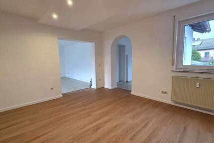 Wohnung zum Kaufen in Aschaffenburg 329.000 € 99 m² 3 zimmer