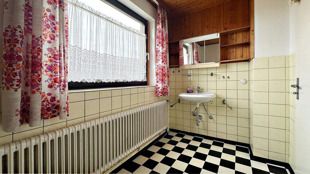 Einfamilienhaus Beilngries / Wolfsbuch Wolfsbuch - 5 Zimmer, 120 m&sup2;, 239.000&euro; | Angebot:25704412