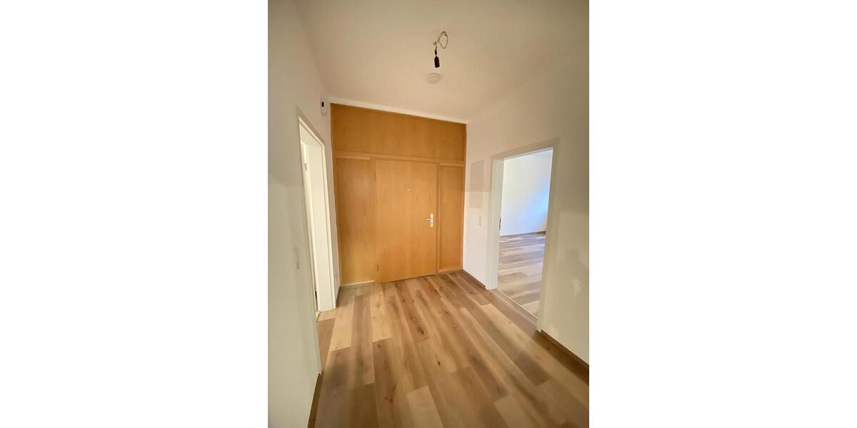 Etagenwohnung Ettlingen - 3 Zimmer, 80 m&sup2;, 1.090&euro; | Angebot:24831468