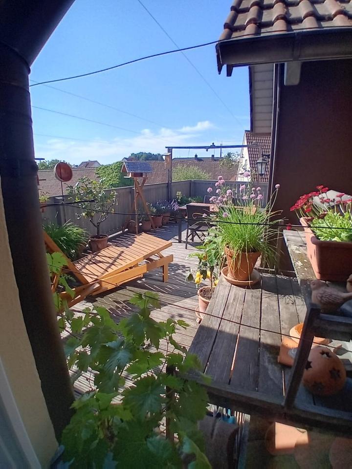 Gepflegte 4-Zimmer-Wohnung mit Balkon zentral in Teublitz