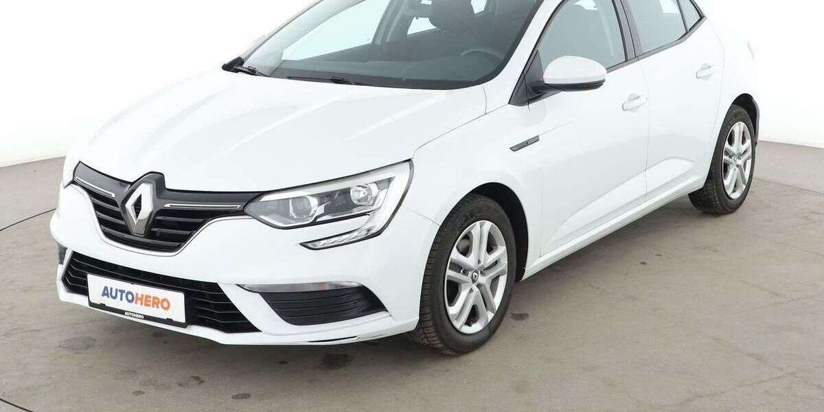 Renault Megane 56.992 km 11.890 &euro; Hamburg 22529