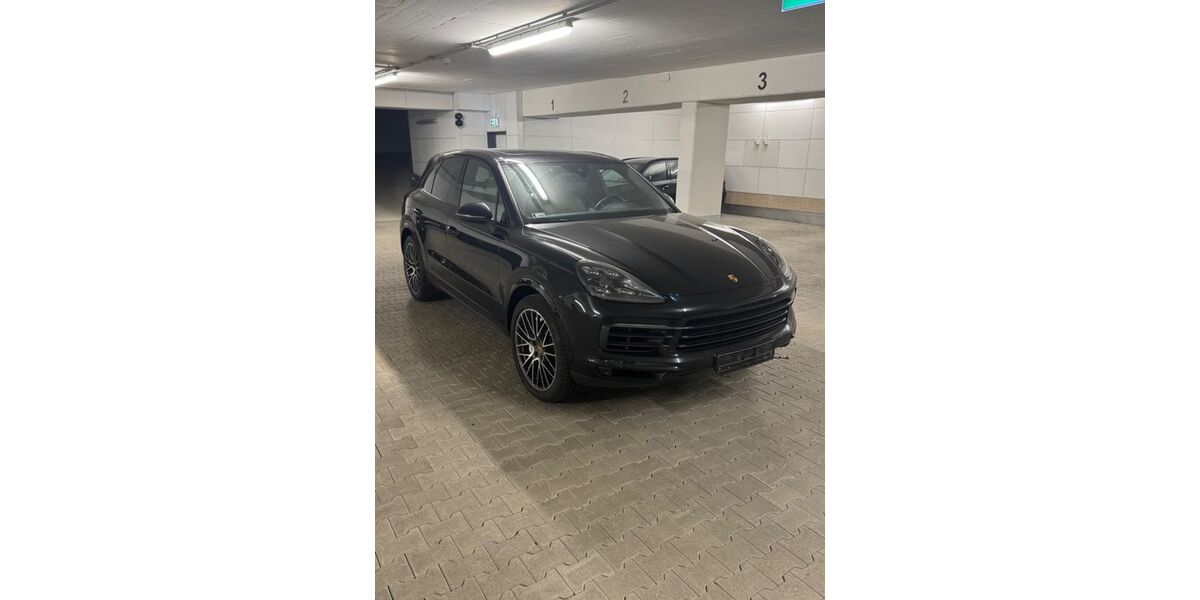 Porsche Cayenne 69.800 km 52.299 &euro; Sauerlach 82054