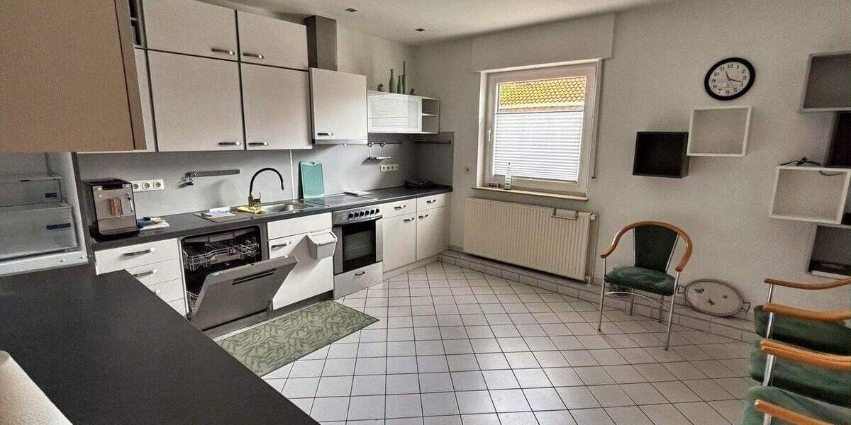 Mehrfamilienhaus, Wohnhaus Lübbecke - 9 Zimmer, 237 m&sup2;, 359.000&euro; | Angebot:25400063