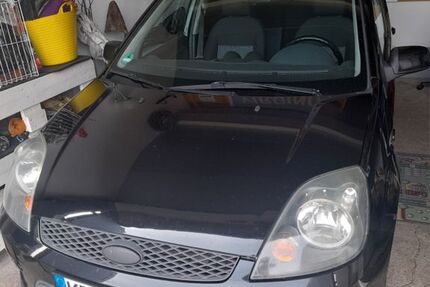 Ford Fiesta 256.000 km 550 &euro; Kulmain 95508