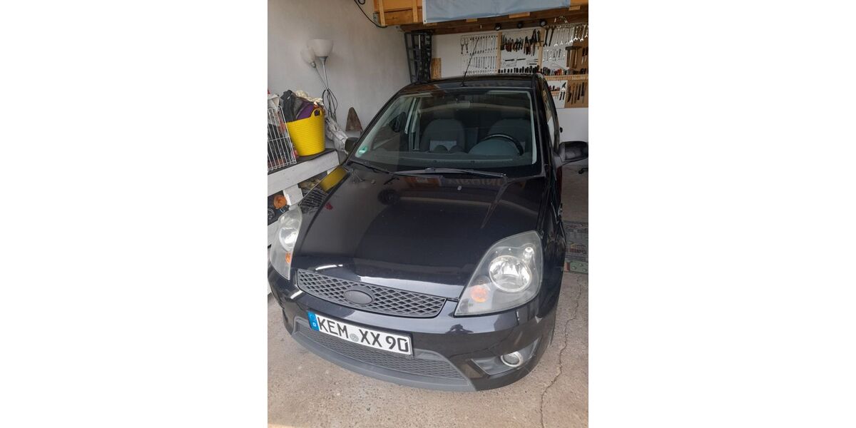 Ford Fiesta 256.000 km 550 &euro; Kulmain 95508