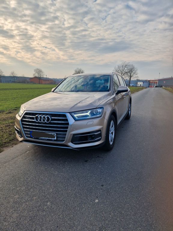 Q7