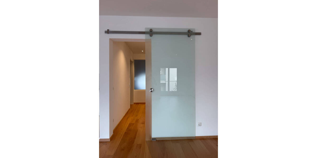 Etagenwohnung Rosenheim Innenstadt - 4 Zimmer, 132 m&sup2;, 1.980&euro; | Angebot:26361248