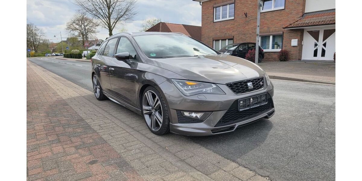 Seat Leon 223.216 km 7.999 &euro; Tostedt 21255